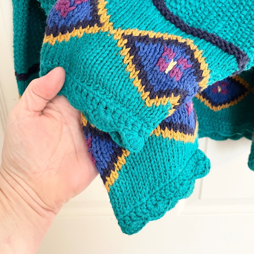 Colorful Knit Sweater - Picture 4 of 12